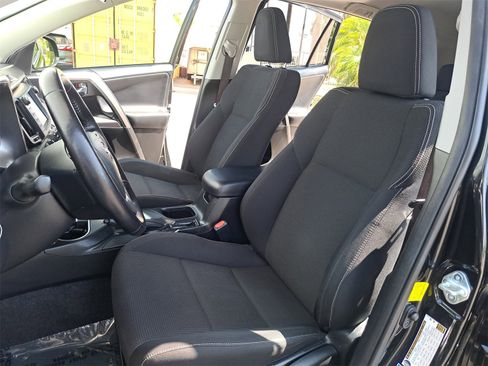 Used 2016 Toyota RAV4 XLE image 15