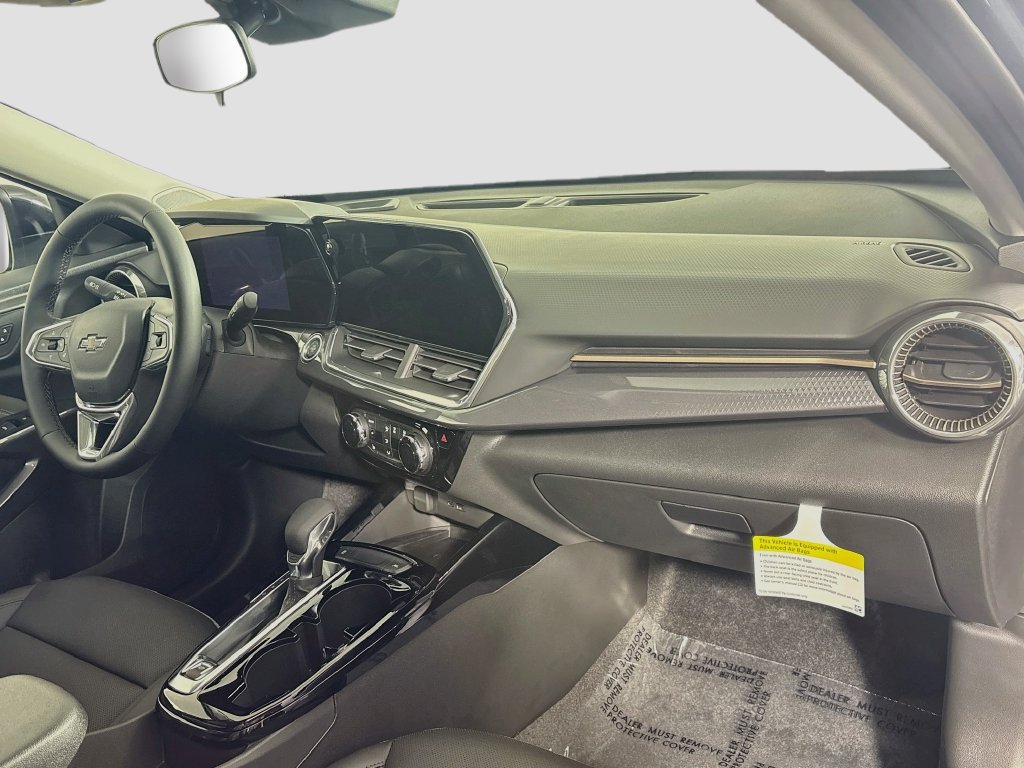 New 2026 Chevrolet Trax ACTIV w/ Sunroof Package FWD image 27