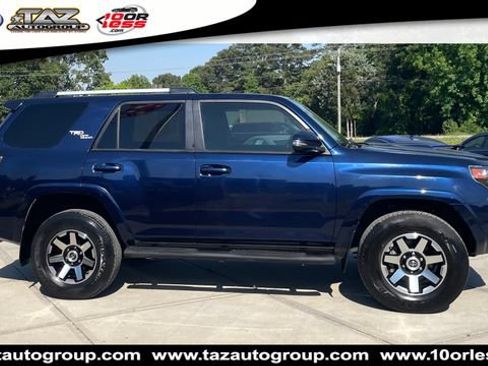 Used 2018 Toyota 4Runner TRD Off-Road Premium AWD/4WD image 8