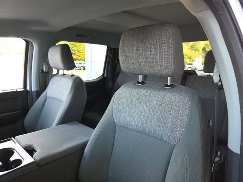 Used 2023 Ford F150 XLT w/ Trailer Tow Package image 17