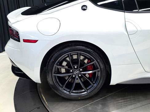Used 2023 Nissan Z w/ Floor Mat Package (L93) RWD image 37