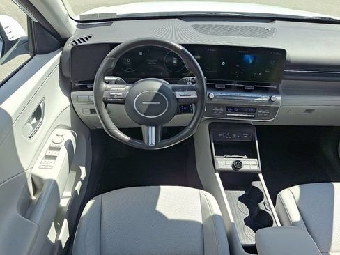 Certified 2024 Hyundai Kona Limited AWD/4WD image 11