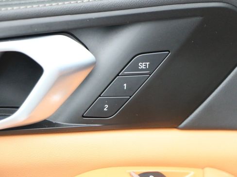 Used 2024 BMW X5 sDrive40i w/ M Sport Package RWD image 18