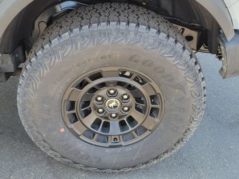 New 2026 Ford Bronco Outer Banks w/ Sasquatch Package AWD/4WD image 6