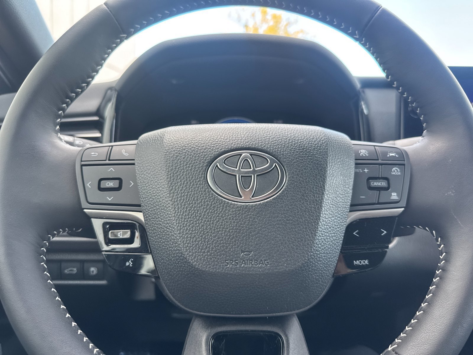 Used 2026 Toyota Camry SE w/ Multimedia Upgrade Package FWD image 23