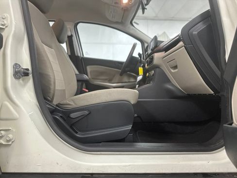 Used 2022 Ford EcoSport S AWD/4WD image 21