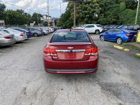 Used 2011 Chevrolet Cruze LT w/ RS Package FWD image 4
