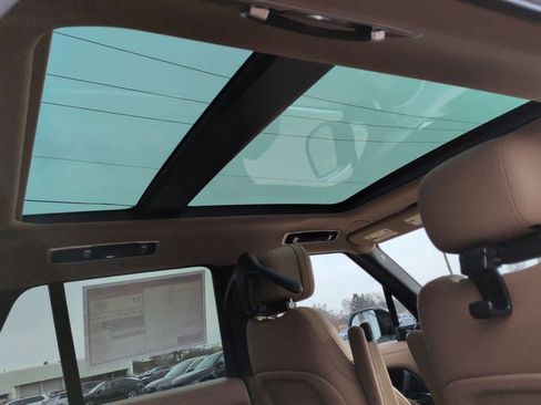 New 2026 Land Rover Range Rover SE image 22