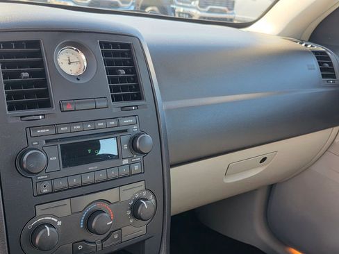 Used 2007 Chrysler 300 Base image 24