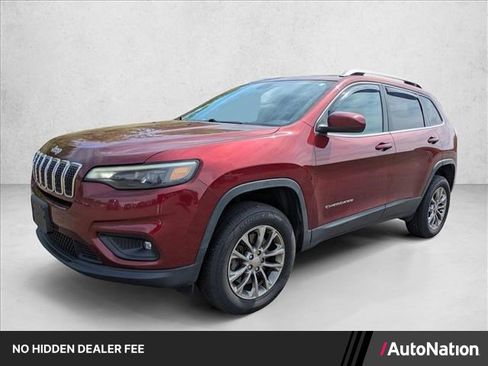 Used 2019 Jeep Cherokee Latitude Plus w/ Comfort/Convenience Group AWD/4WD image 1
