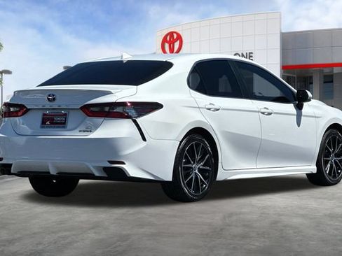 Certified 2023 Toyota Camry SE w/ Audio Upgrade Package FWD image 5