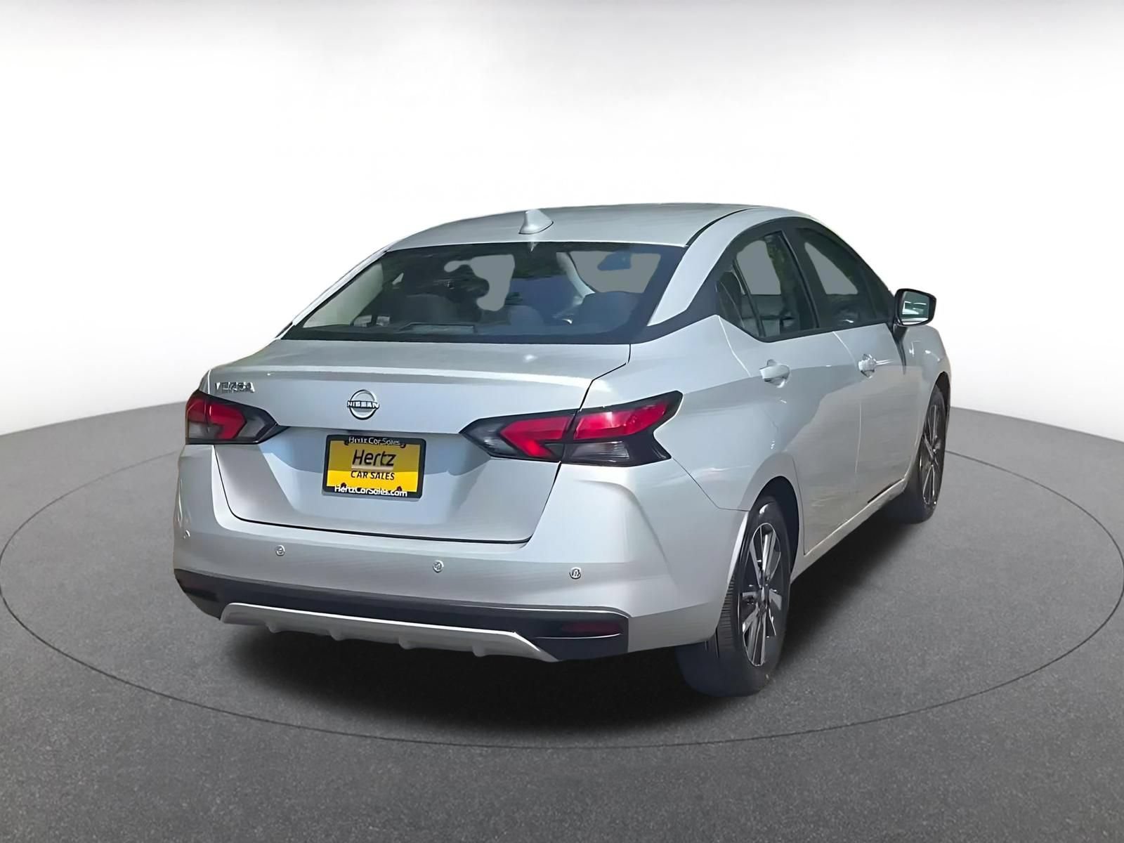 Used 2025 Nissan Versa SV FWD image 13