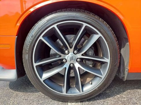 Used 2017 Dodge Challenger R/T Scat Pack RWD image 30