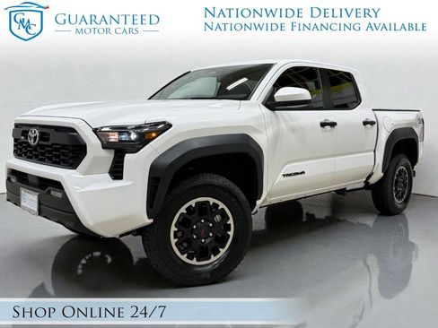 Used 2025 Toyota Tacoma TRD Off-Road image 1