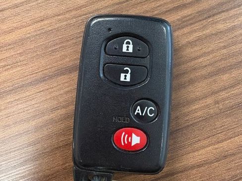 Used 2013 Toyota Prius Prime Plug-In Hybrid FWD image 30