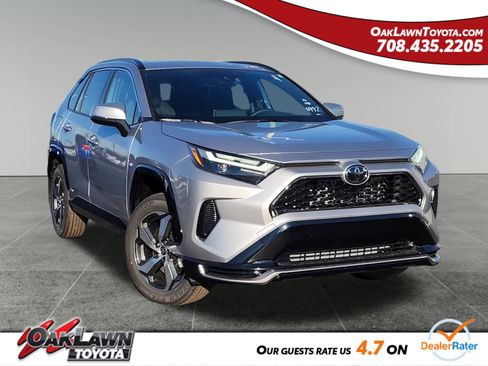 New 2025 Toyota RAV4 SE image 1