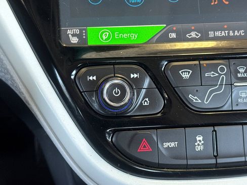 Used 2017 Chevrolet Bolt LT FWD image 28