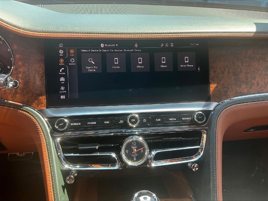 Used 2022 Bentley Flying Spur V8 AWD/4WD image 9