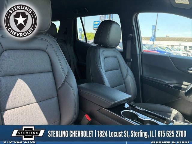 Used 2025 Chevrolet Equinox LT w/ Convenience Package II FWD image 12
