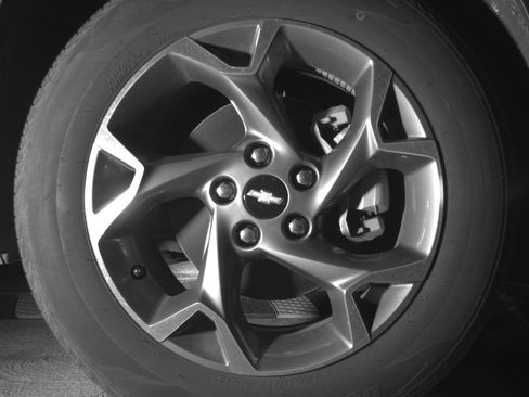 Used 2025 Chevrolet Trax LT w/ LT Convenience Package FWD image 13