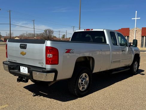 Used 2013 Chevrolet Silverado 2500 LT w/ Interior Plus Package image 6