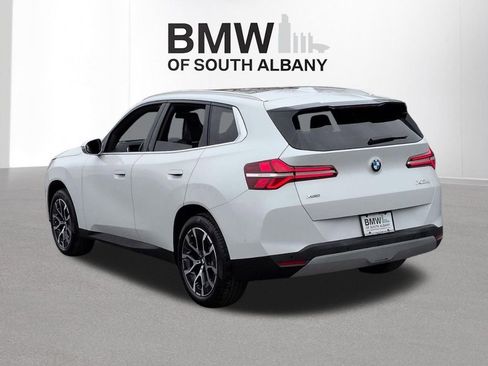 Used 2025 BMW X3 xDrive30i w/ Premium Package image 5