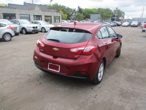 Used 2017 Chevrolet Cruze LT w/ Convenience Package image 5