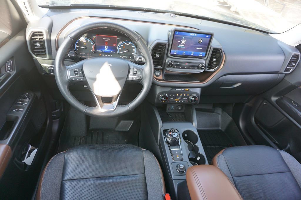 Used 2021 Ford Bronco Sport Outer Banks w/ Outer Banks Package AWD/4WD image 6
