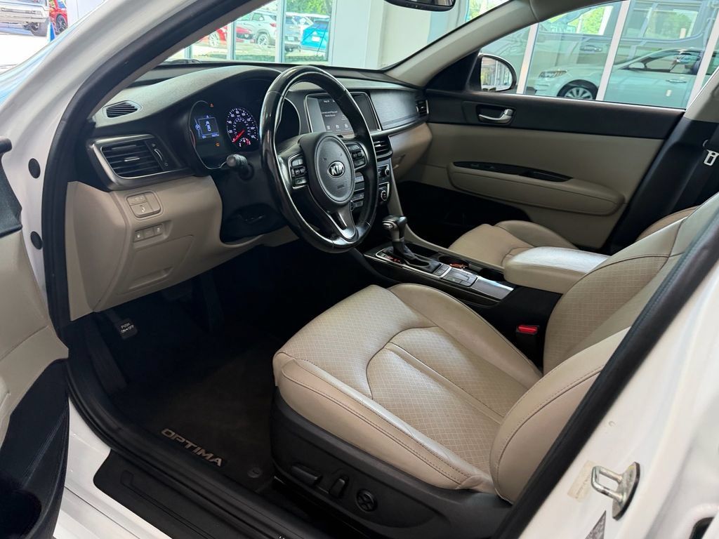 Used 2018 Kia Optima EX FWD image 11
