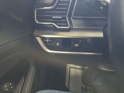 Certified 2023 Kia Sportage EX AWD/4WD image 20