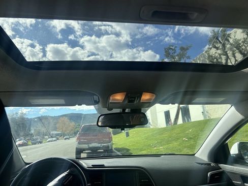 Used 2019 Hyundai Elantra Value Edition w/ Cargo Package image 4