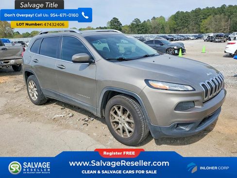 Used 2017 Jeep Cherokee Latitude AWD/4WD image 5