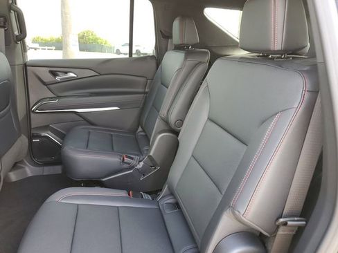 New 2026 Chevrolet Traverse Z71 w/ Enhanced Driving Package AWD/4WD image 13