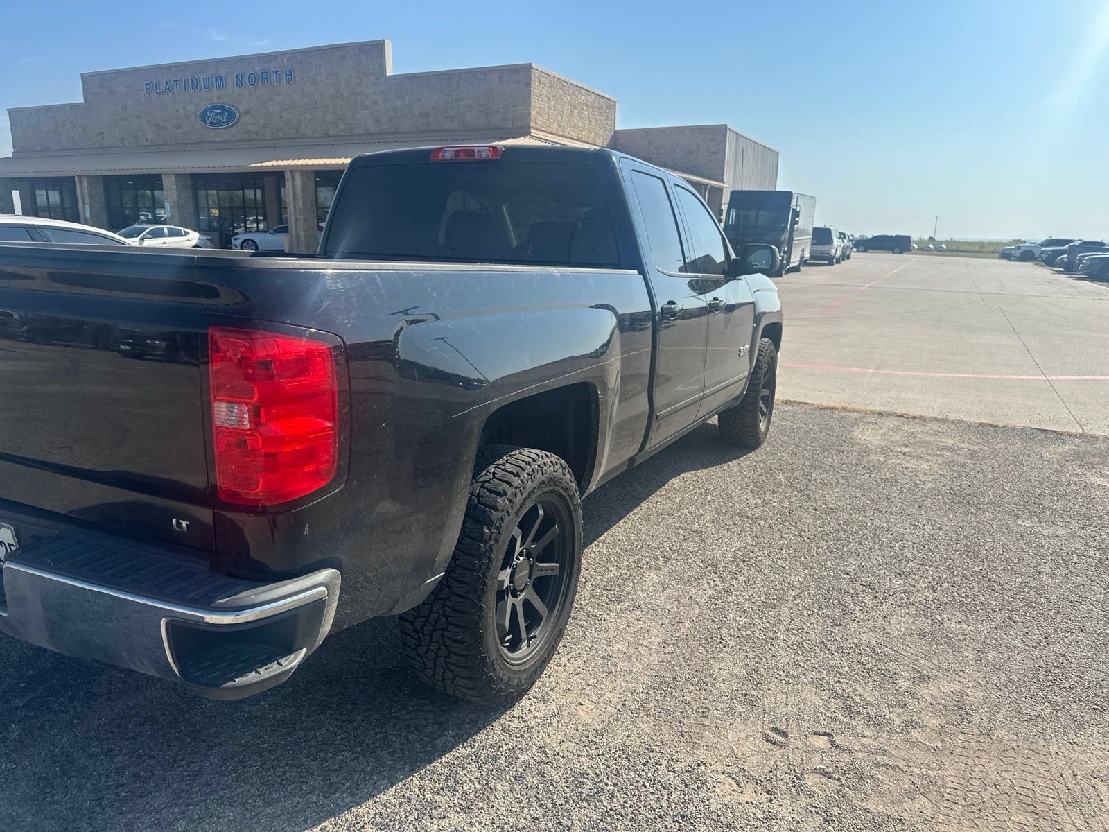Used 2015 Chevrolet Silverado 1500 LT w/ Texas Edition, 1LT Trim RWD image 5