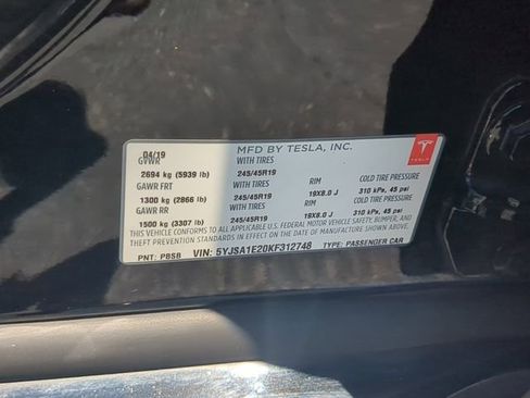Used 2019 Tesla Model S Long Range AWD/4WD image 39