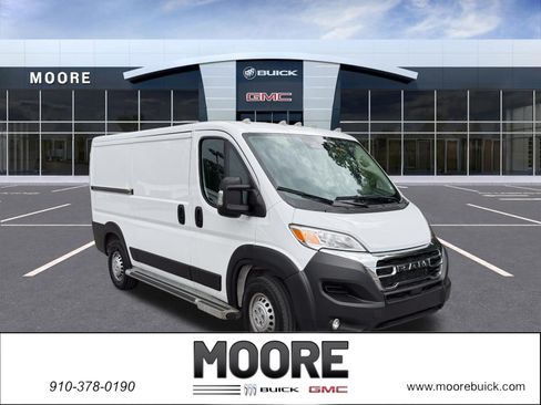 Used 2025 RAM ProMaster 2500 w/ U-Haul Equipment Group FWD image 1