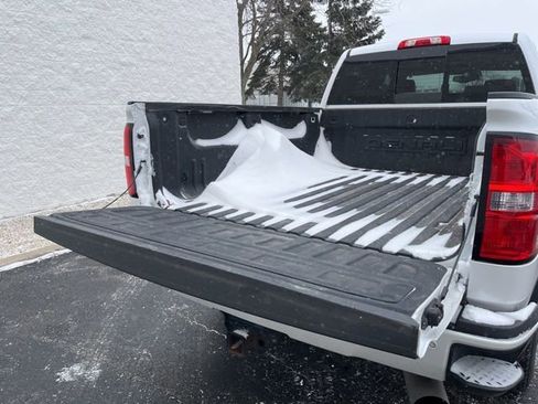 Used 2019 GMC Sierra 2500 Denali w/ Duramax Plus Package image 7