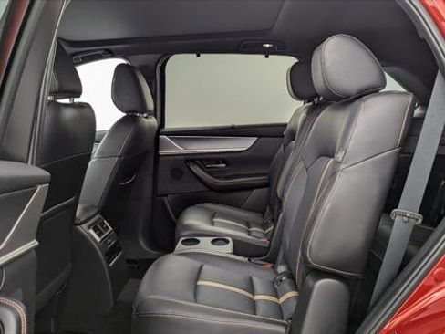 Used 2024 MAZDA CX-90 Plug-In Hybrid w/ Premium Plus image 17