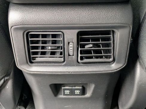 Used 2019 Toyota RAV4 XLE w/ Convenience Package FWD image 22