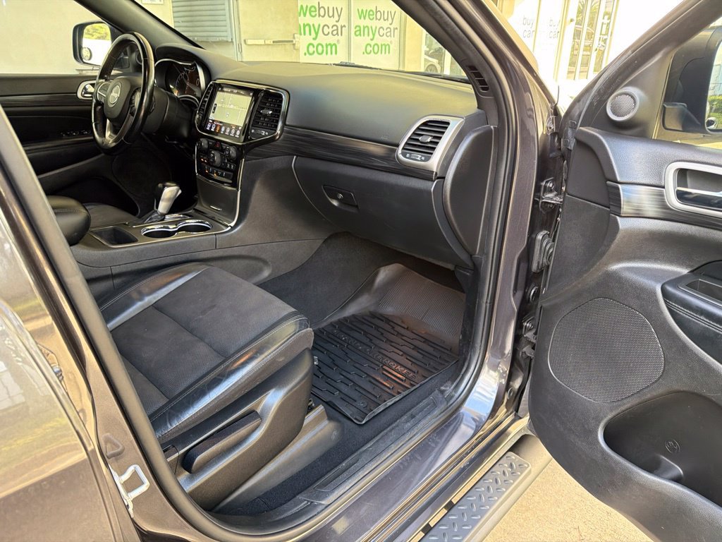 Used 2021 Jeep Grand Cherokee Laredo X RWD image 24