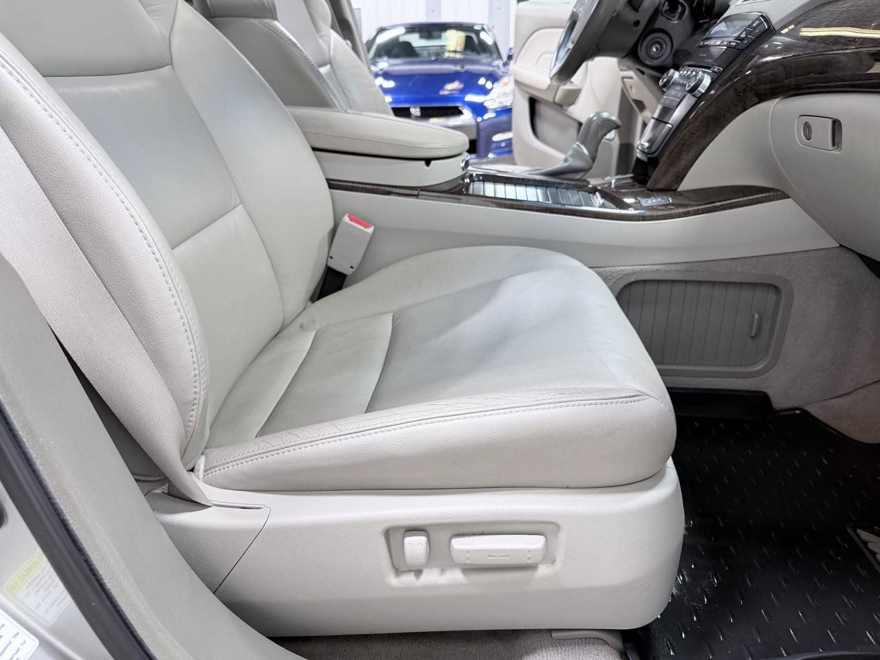 Used 2011 Acura MDX AWD/4WD image 38