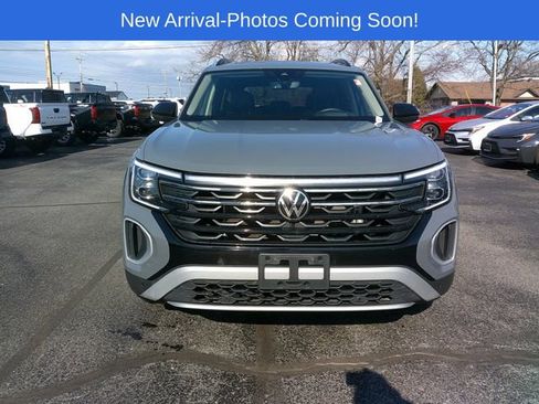 Used 2024 Volkswagen Atlas Peak Edition SEL image 7