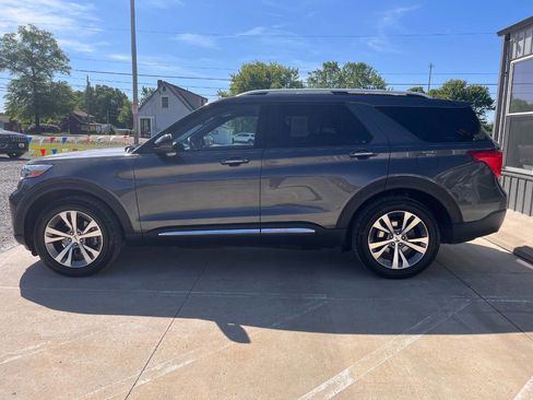 Used 2020 Ford Explorer Platinum w/ Premium Technology Package AWD/4WD image 5