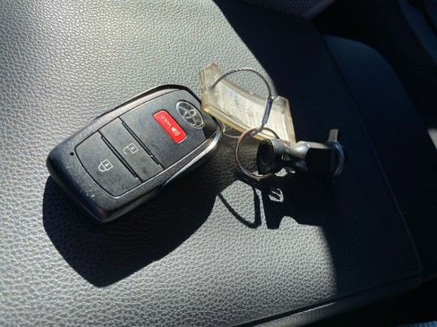 Used 2025 Toyota 4Runner SR5 image 22