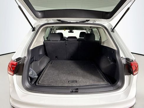 Used 2024 Volkswagen Tiguan S image 28