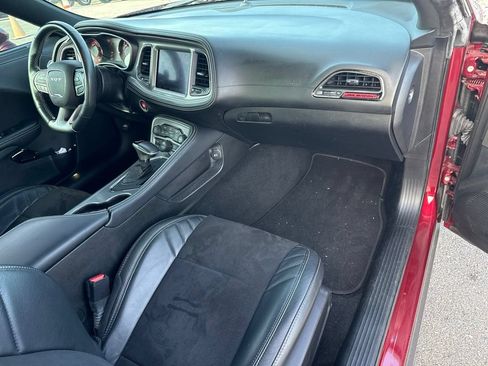 Used 2023 Dodge Challenger SRT Hellcat RWD image 11