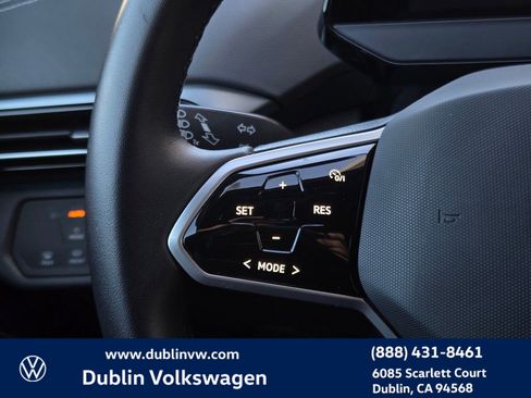 Certified 2023 Volkswagen ID.4 Pro image 19