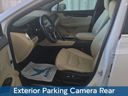 Used 2019 Cadillac XT5 FWD image 8