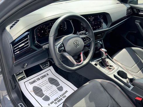 Used 2024 Volkswagen Jetta GLI Autobahn FWD image 17