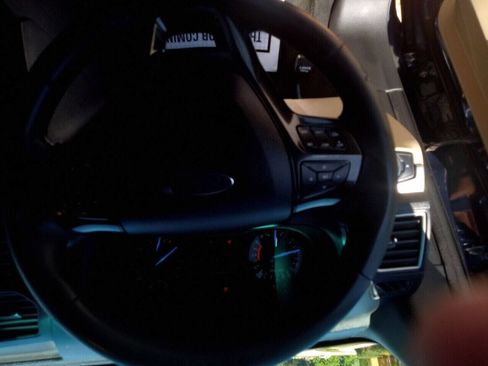 Used 2017 Ford Explorer FWD image 16